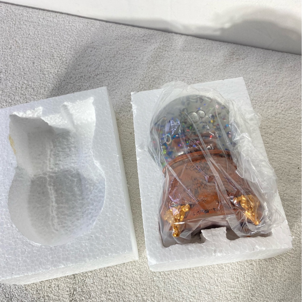Taylor Swift The Eras Tour Acoustic Piano Snow Globe NIB - Picture 13 of 17